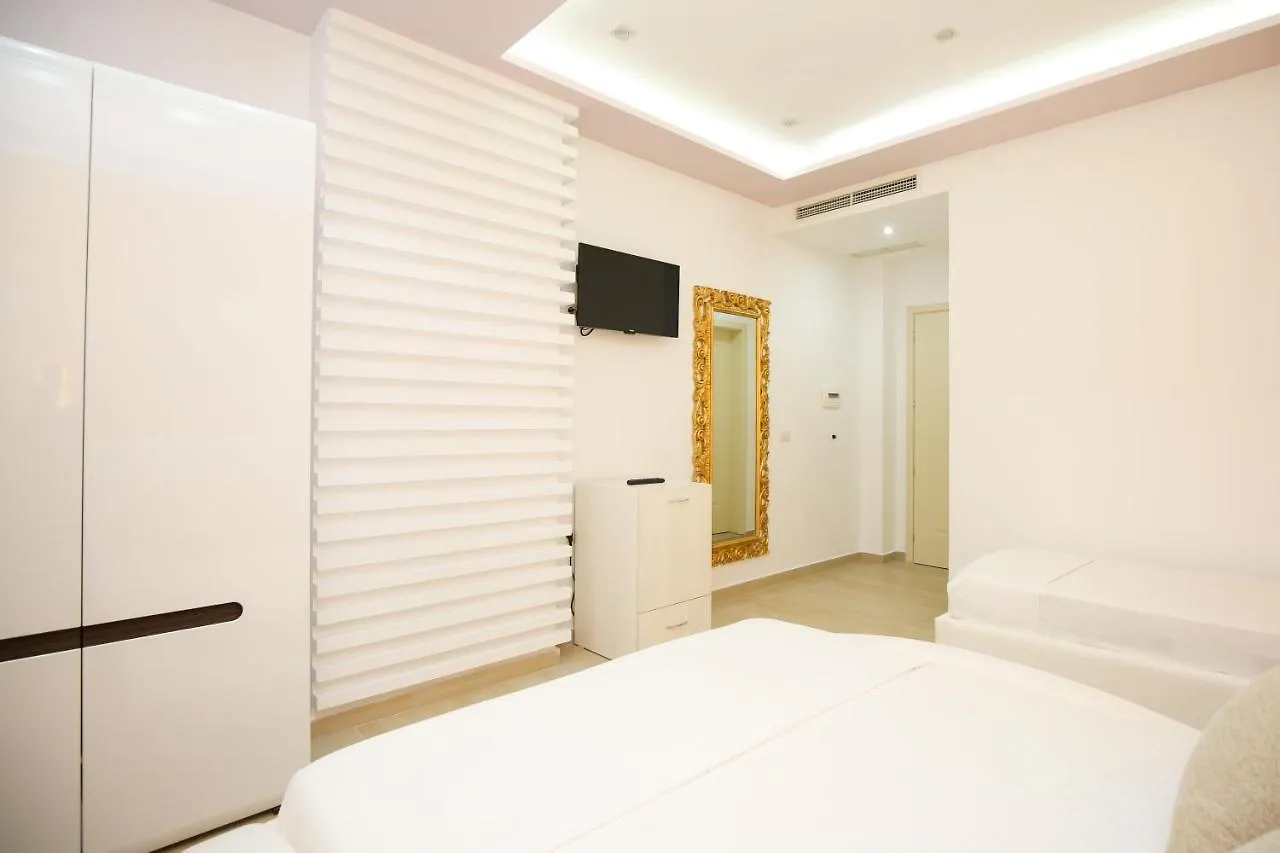 Noar Boutique Hotel Vlore 4*,